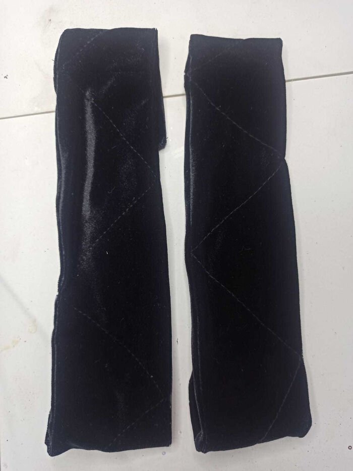 סרט קטיפה מונע החלקה