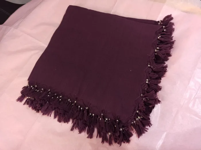 מרובעת סגול דגם חרוז.